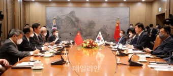 김진표 국회의장- 리잔수 중국 전인대 상무위원장 회담