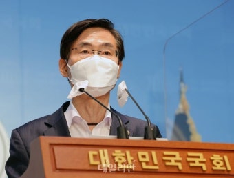 조경태, 北 도발에 '핵 개발' 주장…