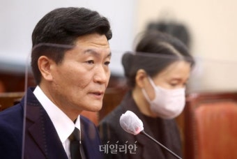 현안질의 답변하는 이임재 전 용산경찰서장