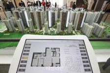 둔촌주공, 올림픽파크 포레온으로...모델하우스 이틀만에 예약 마감