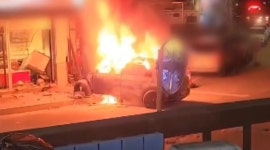 2시간 동안 불 못 꺼…영주서 전기차 화재에 70대 운전자 사망
