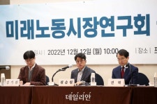 주 52시간 사실상 폐지…장시간 노동 회귀 vs 환영하지만 추가 개선 필요