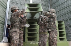 정부, 선 넘는 북한 도발에 대북확성기 카드 '만지작'