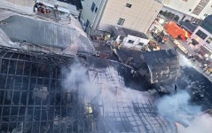 강릉 상가서 화재...주민 50여 명 대피