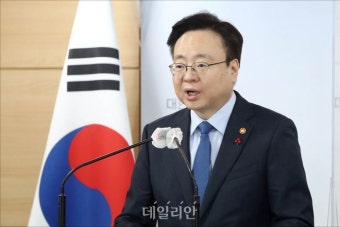 조규홍 보건복지부 장관, 필수의료 지원대책 발표