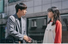 [양경미의 영화로 보는 세상] 편리한 스마트폰의 역습
