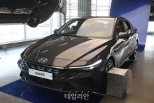 현대자동차, 더 뉴 아반떼 부분변경 모델 공개