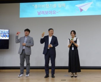포스코DX "2030년까지 매출 4조…로봇·AI 육성"