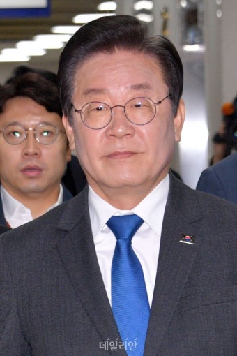 이재명 대표, 공직선거법 위반 혐의 법원 출석