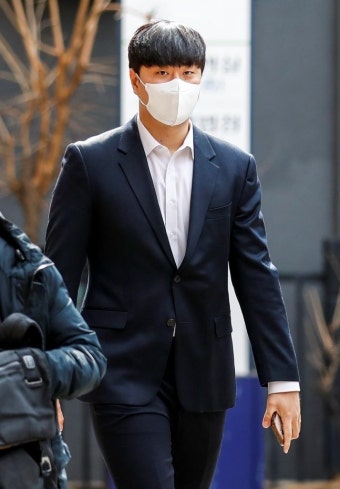 검찰 ‘학폭 혐의’ 징역 2년 구형...이영하 최후변론 “좋은 선배는 아니었지만”