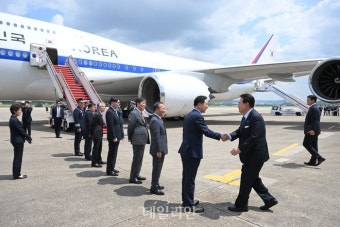 윤석열 대통령, G7 참석차 서울공항 통해 일본 히로시마로 출국