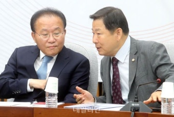윤재옥 원내대표와 이철규 사무총장의 대화