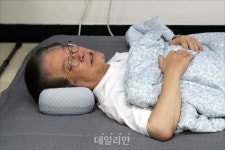 ‘잔인한 시대’는 당신들이 만들었다 [이진곤의 그건 아니지요]