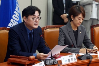 모두발언하는 홍익표 더불어민주당 원내대표