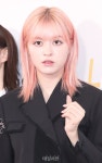 엔믹스 릴리, 얼떨떨한 손가락 하트
