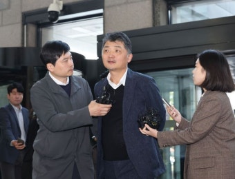 김범수 카카오 전 의장, 금감원 출석... “성실히 조사에 임할 것”