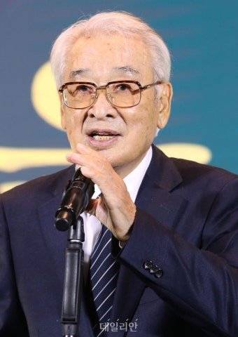 이순재 '영광스러운 연극예술인상'
