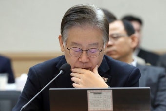이재명, 국방위 '막판 합류'…軍 정치중립 거론하며 '홍범도·채상병 의혹' 압박 [2023 국감]