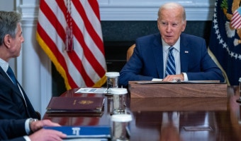 트럼프와 지지율 격차 더 벌어진 바이든 “집토끼 다 잃었다”