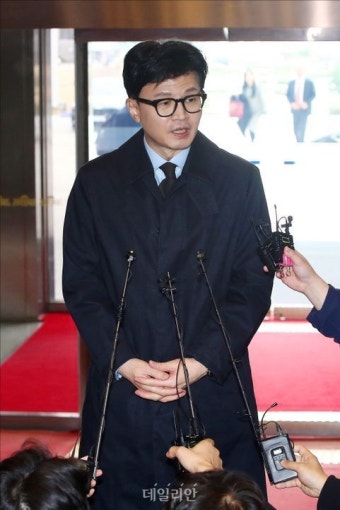 한동훈 국힘 비대위원장 수락에…민주당 
