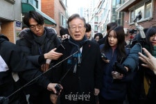 민주당 한동훈 나와서 땡큐 반색…일각선 검사 대 피의자 구도 우려