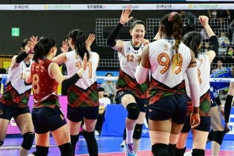 ‘V리그 남녀부 선두’ 우리카드·현대건설, 1위 굳히기 나설까