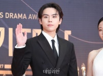 김도훈 자신만만 표정