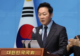 또 '자객 출마' 논란…정봉주, 박용진에 