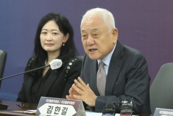 한국이미지상 시상식 참석한 김한길 