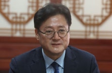 홍익표, 문재인 예방…