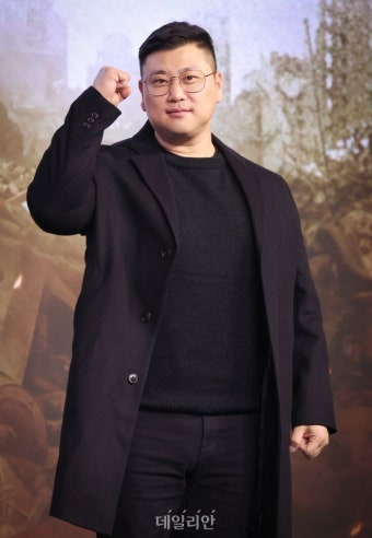 허명행 감독 '이 손으로 만들었습니다'