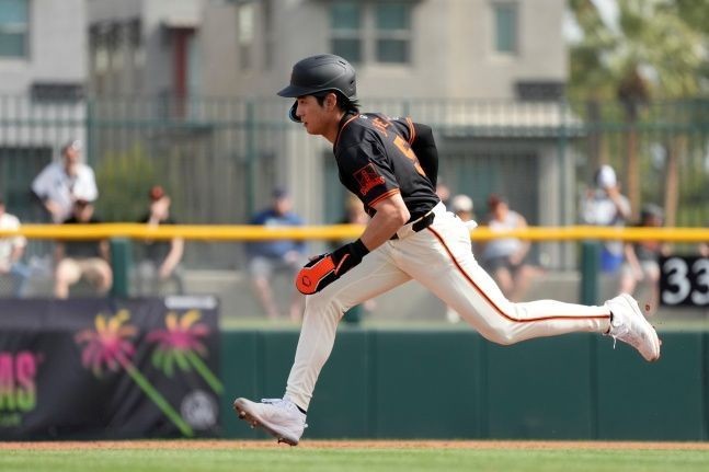 한국 선수들의 MLB 개막전 뜨거운 관심, 이정후와 배지환 주목