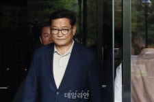 구속 송영길에 구인장 발부 가능하지만…강제로 끌고 가는 건 안 하는 추세 [법조계에 물어보니 382]