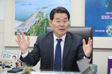 권익현 부안군수 “관광도시도 결국은 일자리”[지역소멸 솔루션-단체장에게 듣는다⑨]