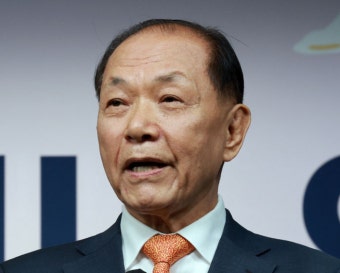 [속보] 윤재옥, 국민의힘 비대위원장에 황우여 지명