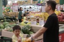 정부와 또다시 엇갈린 KDI 경제 진단…“내수 회복” vs “회복세 안 보여”