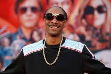 스눕독, 올림픽 해설로 206억원 번다…하루당 7억원