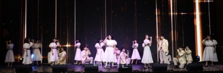 하모나이즈, 집중하게 만드는 무대