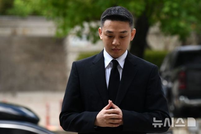 유아인 동성 성폭행 혐의 경찰 불송치 결정, 수사 종결 결정되어해결.