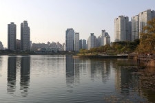 수원 광교저수지서 70대 여성 시신 발견…경찰 조사