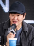 질문에 답하는 허진호 감독 [29th BIFF]