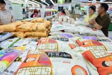 정부 올해 쌀 초과생산량보다 많은 20만t 시장 격리…총 56만t 매입