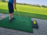 ‘어프로치 정타 비결’ 손목 사용을 줄여보자 [리지의 이지골프]