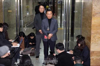 답변하는 이양수 국민의힘 정국안정화TF 단장