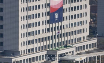 윤석열 파면 19분 만에 대통령실 봉황기 내려