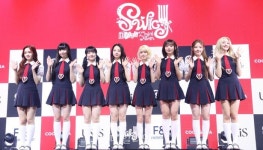 유니스 스위시와 돌아왔다