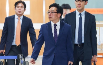 조지호 재판서 계엄 때 경찰 간부 통화 재생…