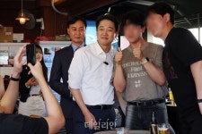 이준석 개혁신당 대선 후보, 서순라길 방문