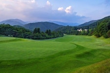 중부CC 110억 시대, 착시가 만들어낸 ‘골프장 황금기’ 환상 [윤희종의 스윗스팟]