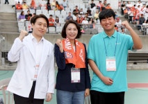 동탄시티병원, 화성FC에 의료 카트 기증…경기장 의료 안전망 강화
